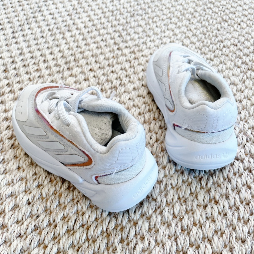 adidas Ozelia ‘White’ Toddler Sneakers Size 5 (TD) - Picture 2 of 7